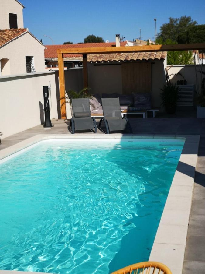 Appartement Au Dessus De La Maison Du Saunier Salin-de-Giraud Exteriér fotografie