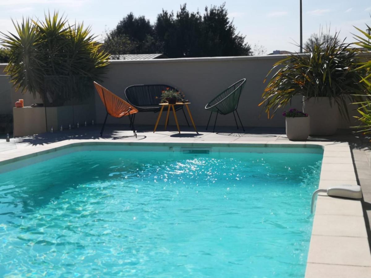 Appartement Au Dessus De La Maison Du Saunier Salin-de-Giraud Exteriér fotografie