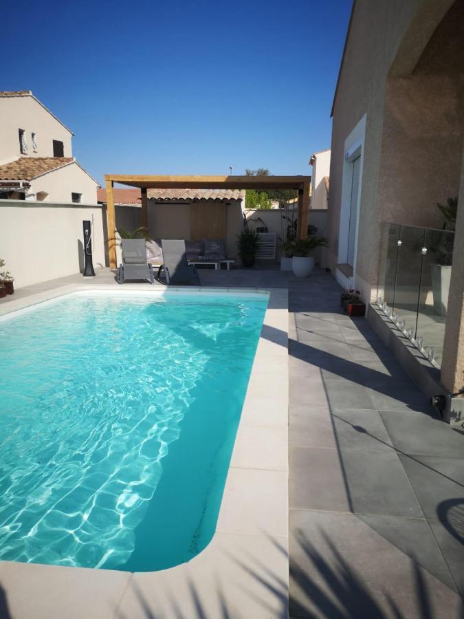 Appartement Au Dessus De La Maison Du Saunier Salin-de-Giraud Exteriér fotografie
